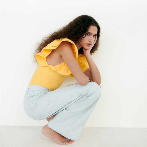 Zara NWOT yellow ruffle sleeves bodysuit top, stretchy - Picture 6 of 10